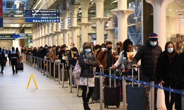 Hancock brands those who packed trains out of London ‘irresponsible’