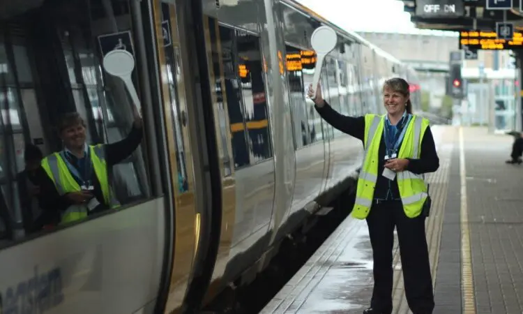 Bid to run Southeastern rail route scrapped